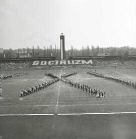 Próba przed pokazem gimnastycznym na Stadionie Olimpijskim