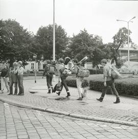 Turyści w drodze na dworzec