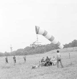 Lądujący Mi-2