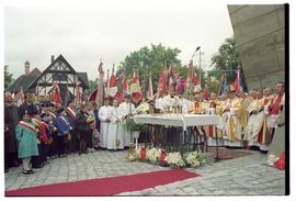 Uroczystość odsłonięcia i poświęcenia pomnika