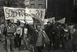 Demonstracja 1 maja 1988 we Wrocławiu