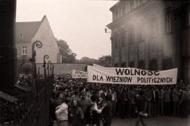 Uwolnić więźniów politycznych