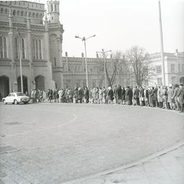 Postój taksówek przed Dworcem Głównym PKP we Wrocławiu