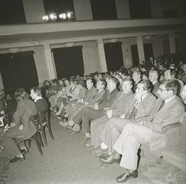 Uroczyste zakończenie akcji "Wakacje za własne, zarobione pieniądze" w 1976 r.