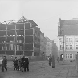 Rozbiórka ruin domu towarowego Bielschowsky